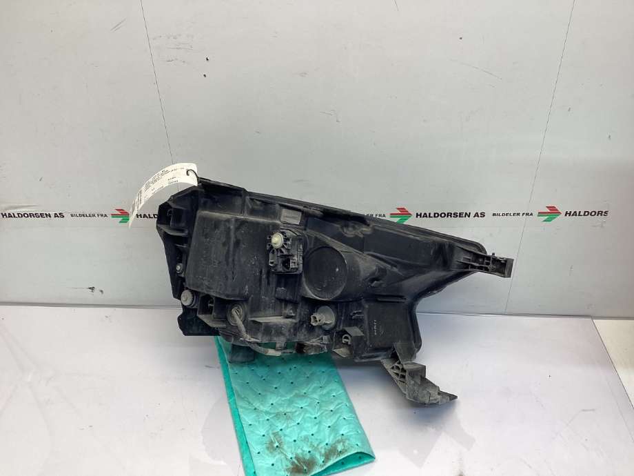 Frontlykt venstre halogen til Ford Ranger / Ranger Raptor 2015-2022 (FORD|JB3B-13E015-BA|)