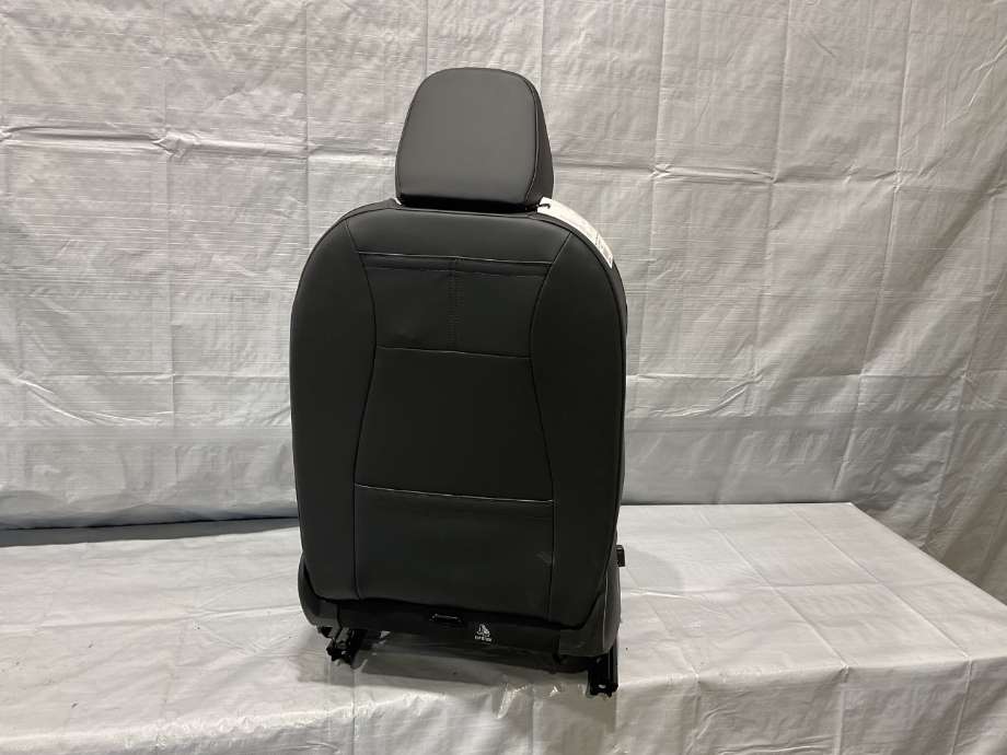 Sete foran høyre til VW ID.7 2023-->> (VW ID.7 GTX STV 5D|)