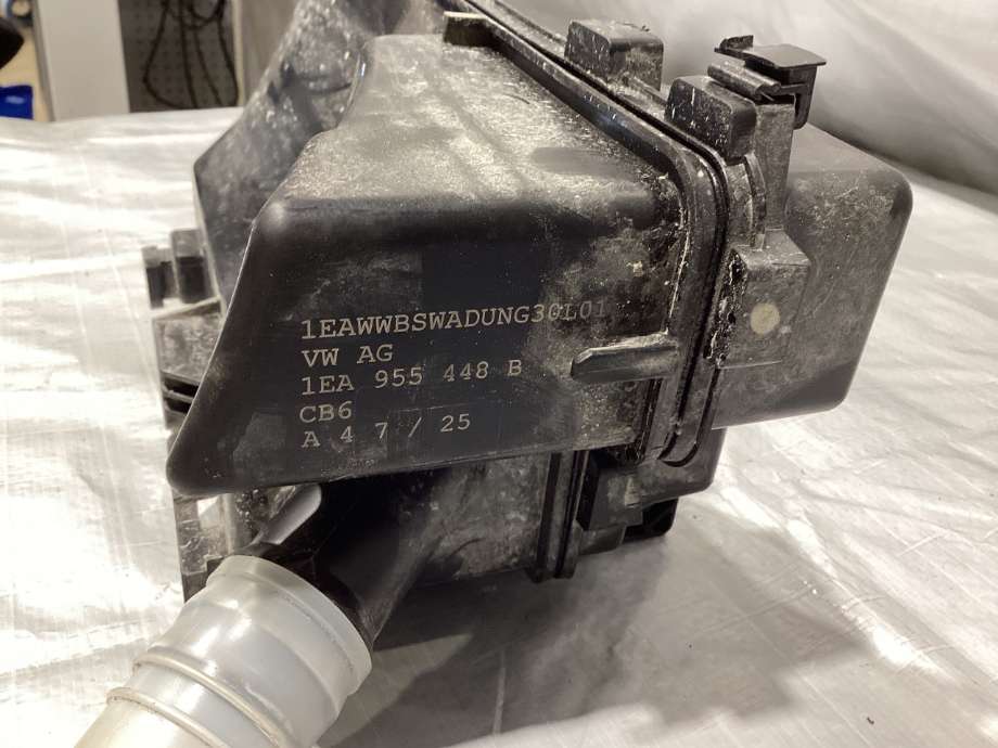Spylertank til VW ID.7 2023-->>  (VW ID.7 GTX STV 5D|1EA 955 453 H|)