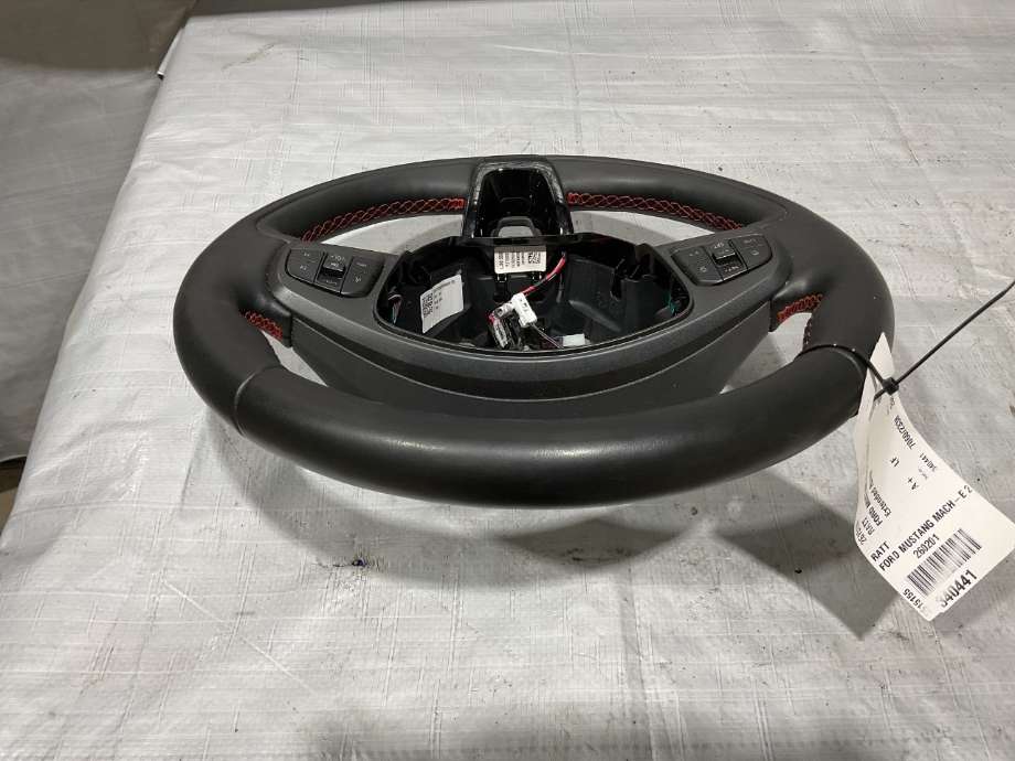 Ratt til Ford Mustang Mach-e 2020-->>  (FORD (US)|2615155|)