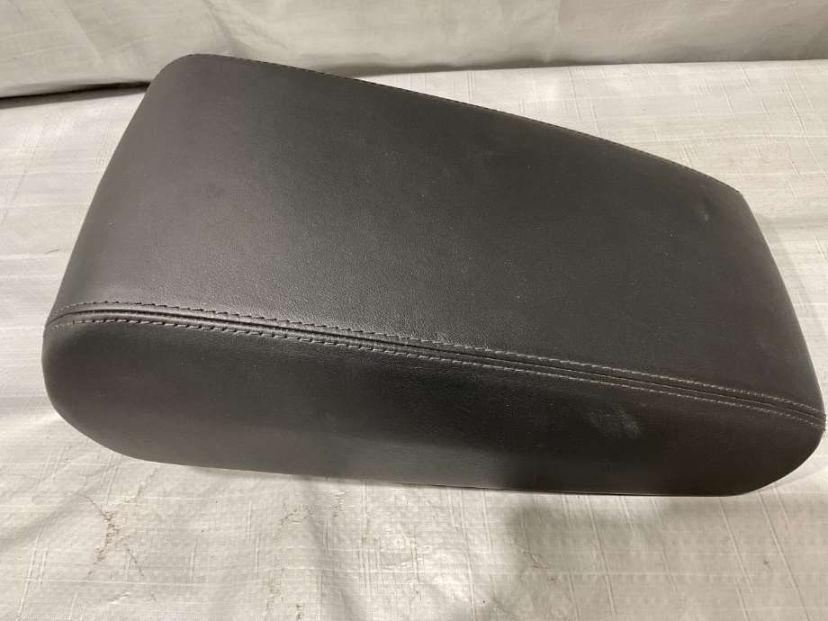 Sete armlene lokk til Audi A6, Allroad, 2012-2014 (Type III, Fase 1) (C7) (C7) (AUDI|4G0 864 208 K 4PK)
