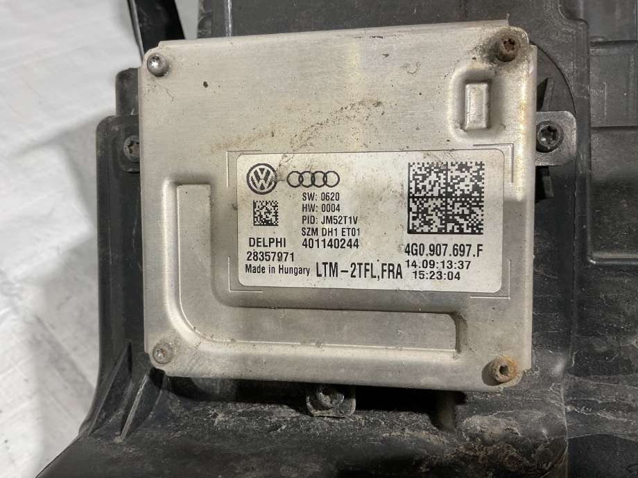 Frontlykt høyre halogen til Audi A6, Allroad 2012-2014 (Type III, Fase 1) (C7) (C7) (AUDI||4G0 941 774 C|4G0 941 774 N)