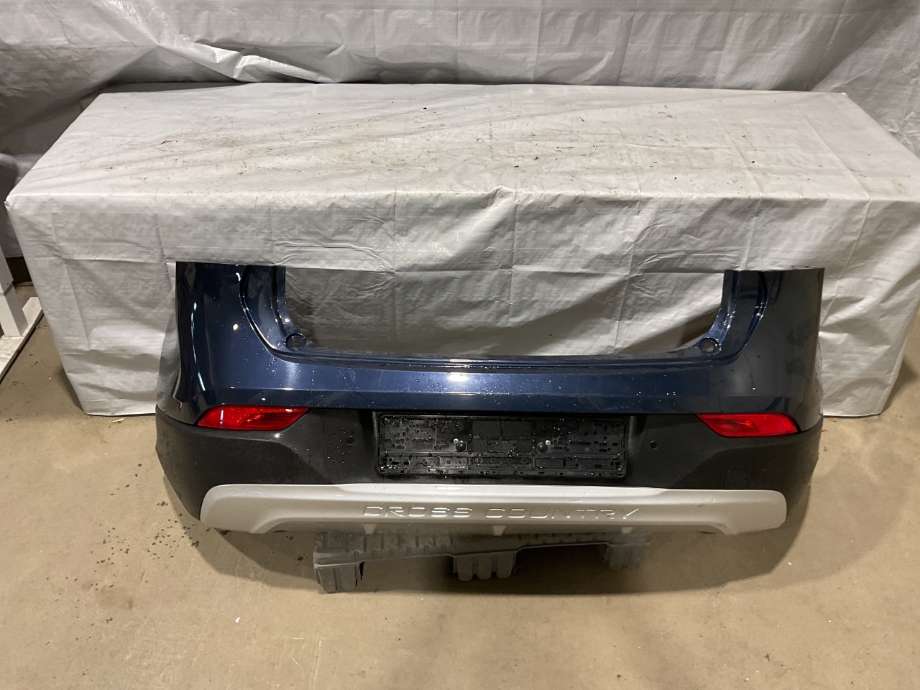 Støtfanger bak til Volvo V40 2012-2019  (VOLVO|39814451|31383640|31383787)