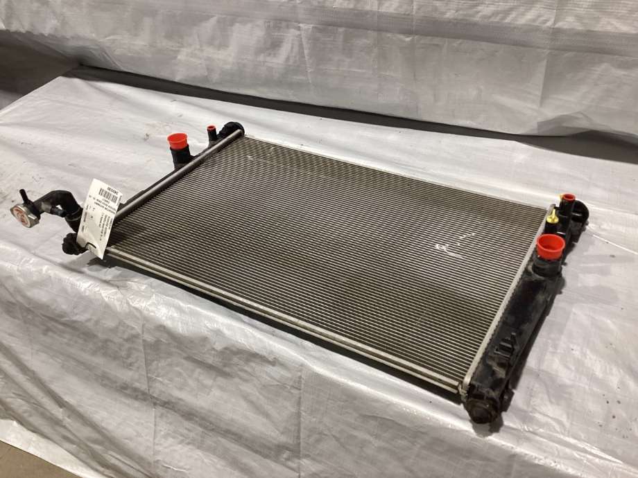 Radiator (automat gir) til Toyota RAV4 2019-->> (Type V)  (TOYOTA|1640025141|)