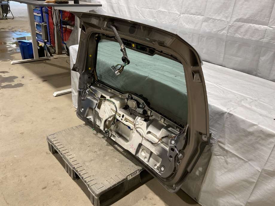 Bakluke til Volvo XC70 2008-2013 (Type II, Fase 1)  (VOLVO|39807944|)