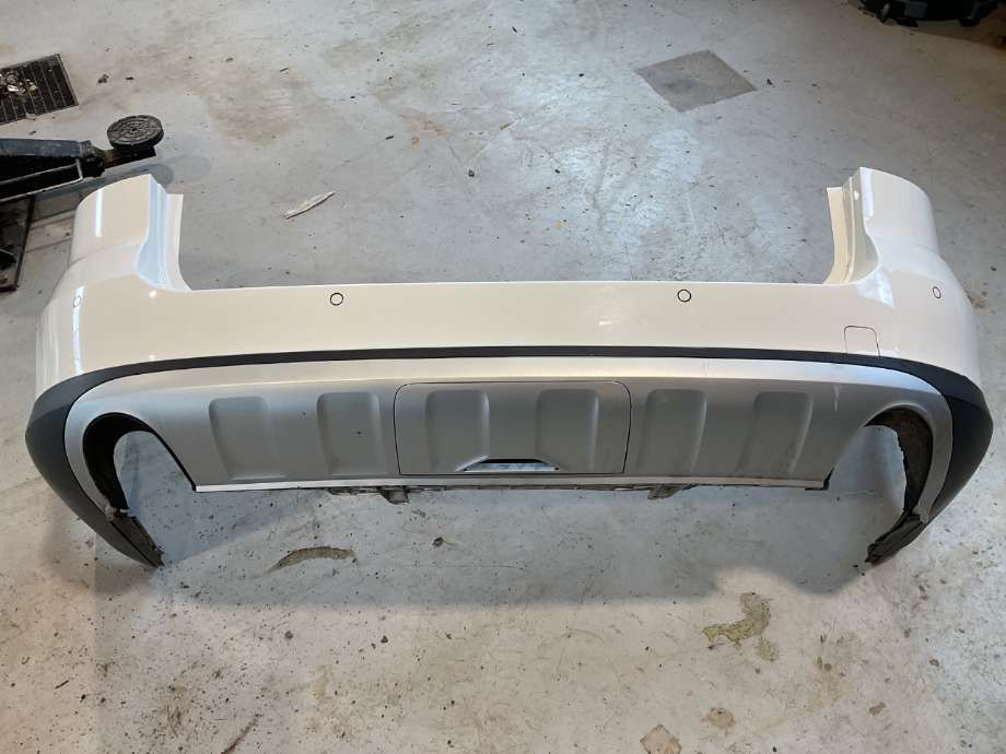 Støtfanger bak til VW Passat 2011-2015 (B7) (B7) (VOLKSWAGEN|3AF 807 421 B|)