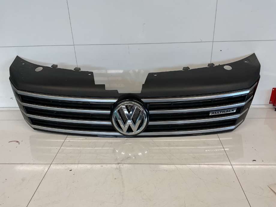 Grill til VW Passat, 2011-2015 (B7) (B7) (VOLKSWAGEN|3AA 853 651 D)