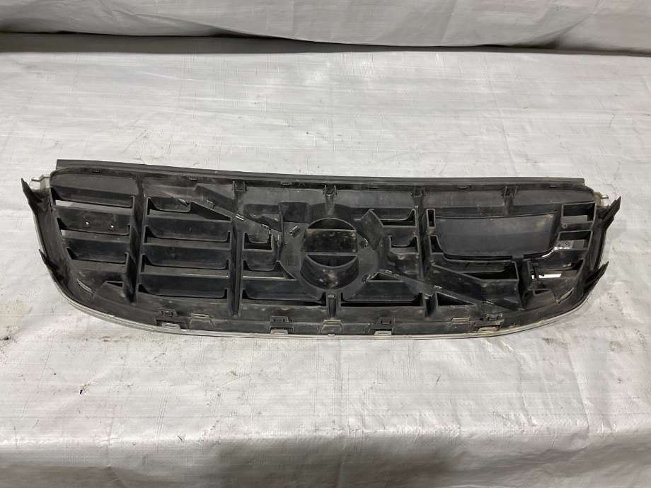 Grill til Volvo XC60 2008-2013 (Type I, Fase 1)  (VOLVO|31284338|)