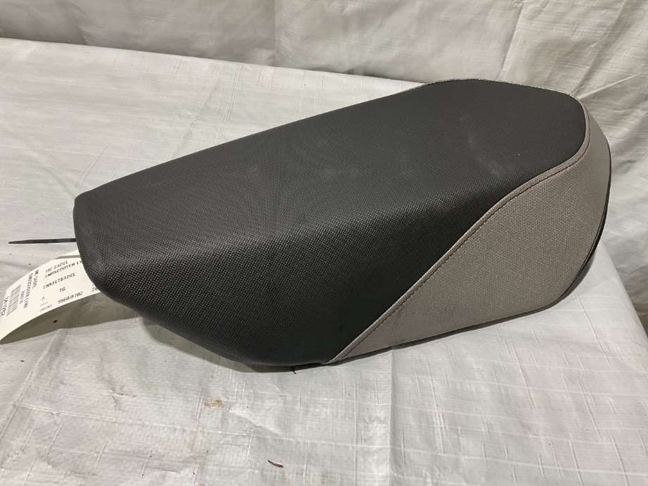 MC, Sal/sete, fremre til Snøscooter Lynx øvrige 0-->>  (LYNX SHREDDER D|710008089||SHREDDER)