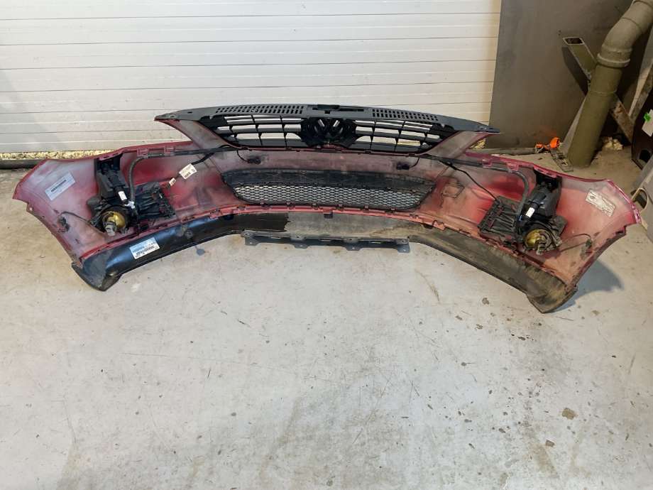 Støtfanger foran til VW Tiguan 2007-2011 (Type I, Fase 1)  (VOLKSWAGEN|5N0 807 217 E|5N0 805 903|)