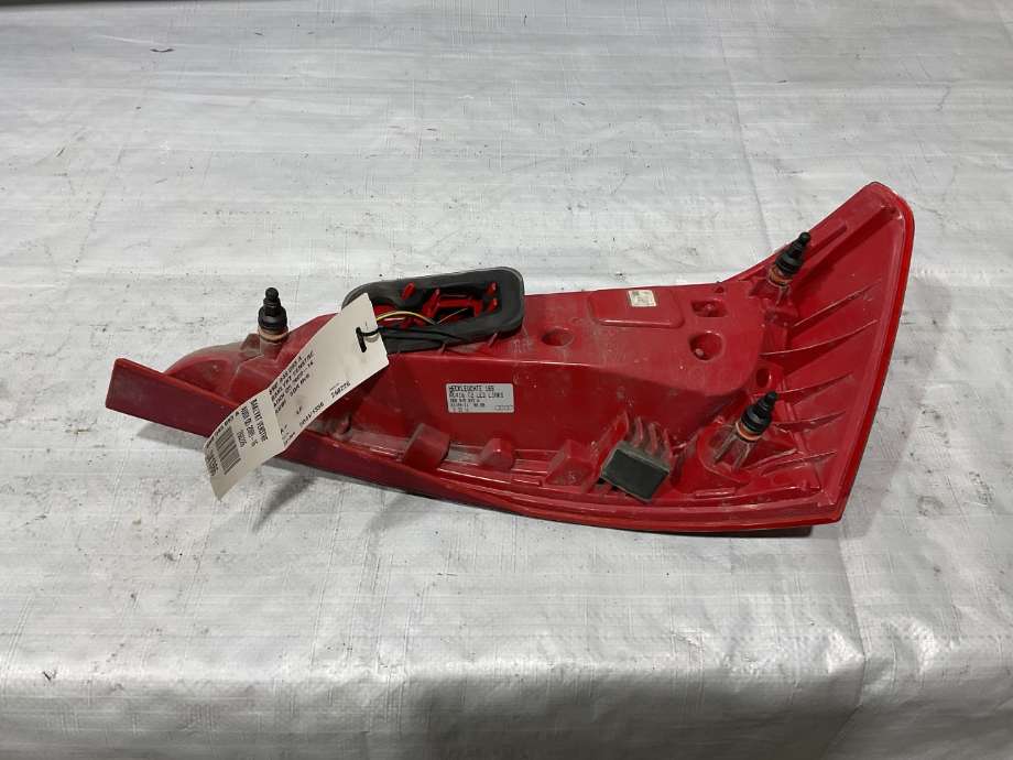 Baklykt venstre til Audi Q5 2008-2012 (Type I, Fase 1) (AUDI|8R0 945 093 A|)