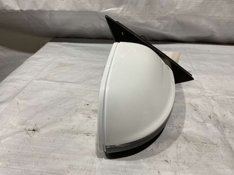 Speil høyre til Audi Q5 2008-2012 (Type I, Fase 1)  (AUDI|8R1 857 410 F|)