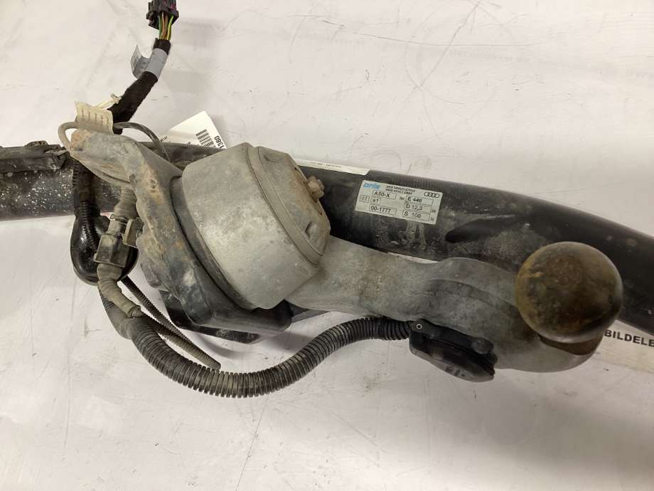 Hengerfeste til Audi Q5 2008-2012 (Type I, Fase 1)  (AUDI|8R0 800 495 B|)