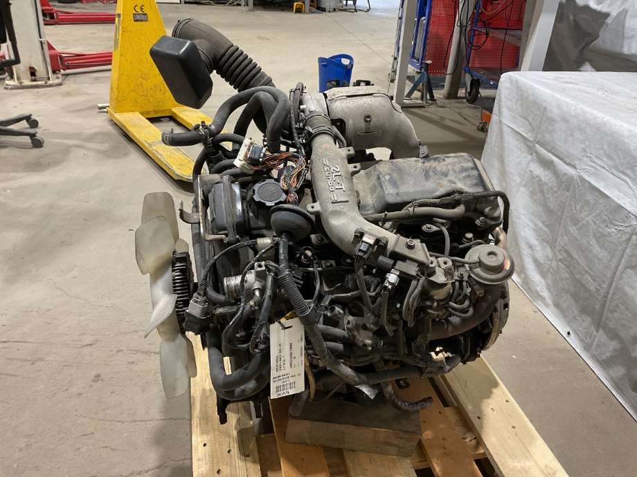 Motor diesel til Toyota Hiace 1996-2001 (Fase 1) (TOYOTA||2400CC DIESEL TURBO)