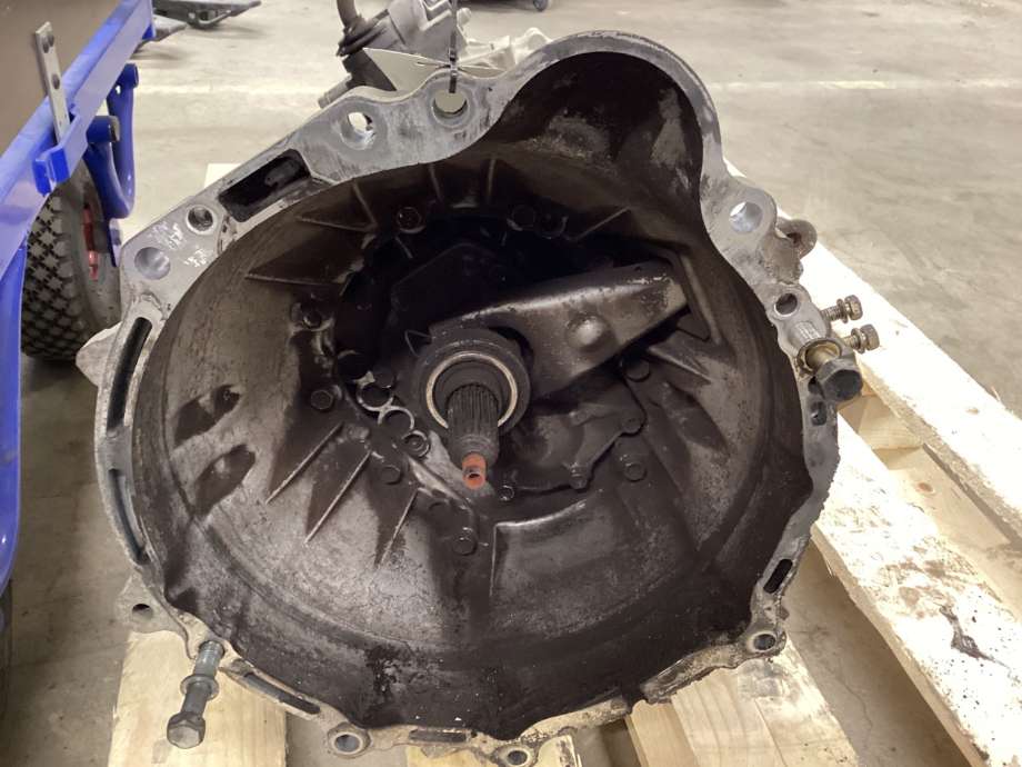 Girkasse manuell til Toyota Hiace 1996-2001 (Fase 1)  (TOYOTA|330302F120|)