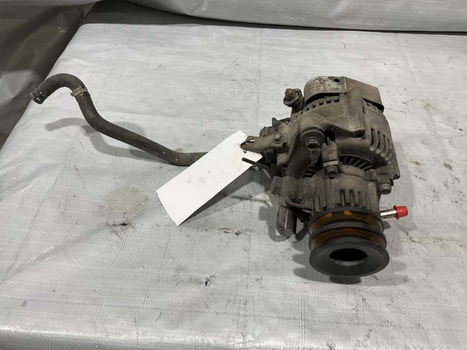 Dynamo til Toyota Hiace, 1996-2001 (Fase 1) (TOYOTA|2706054140)
