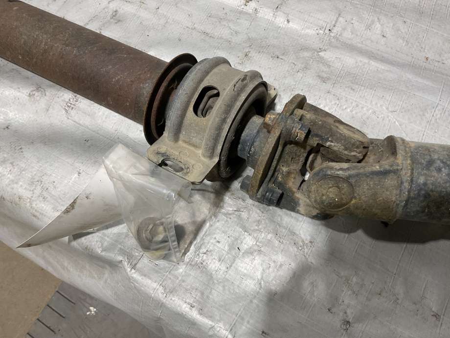 Mellomaksel til Toyota Hiace 1996-2001 (Fase 1) (TOYOTA|)