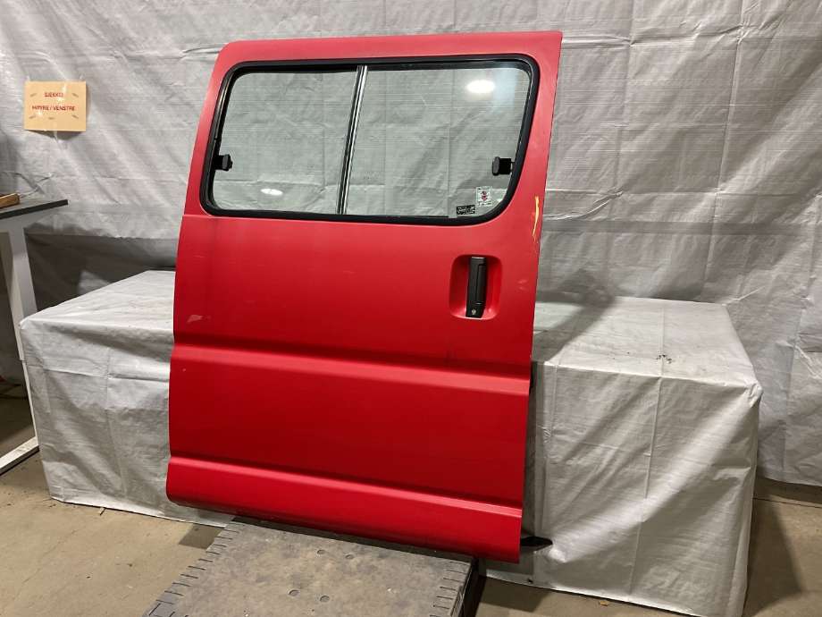 Dør høyre skyvedør til Toyota Hiace 1996-2001 (Fase 1) (TOYOTA|6700326170|)
