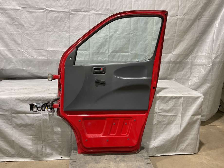 Dør høyre foran til Toyota Hiace 1996-2001 (Fase 1)  (TOYOTA|6700126180|)