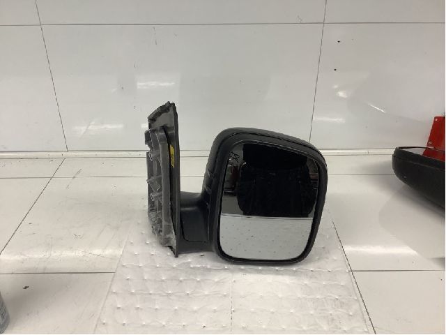Speil høyre til VW Caddy 2004-2010 (Type III, Fase 1)  (VOLKSWAGEN|2K1 857 508 L|)