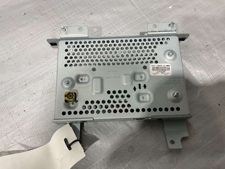 Instrument kjørecomputer til Ford Edge 2016-2019  (FORD|K2GT-18B955-SA|)