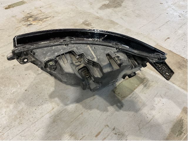 Frontlykt høyre halogen til Ford Edge 2016-2019 (FORD|FK7B-13W029-CG|)