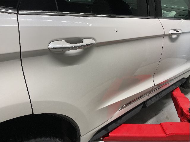 Dør høyre bak til Ford Edge 2016-2019 (FORD|KT4B-R24630-AH|)