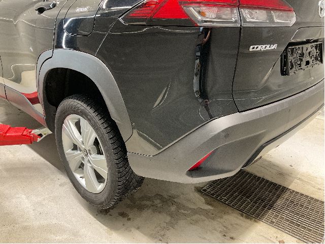 Støtfangerving venstre bak til Toyota Corolla Cross, 2022-->>  (TOYOTA|5216616900)