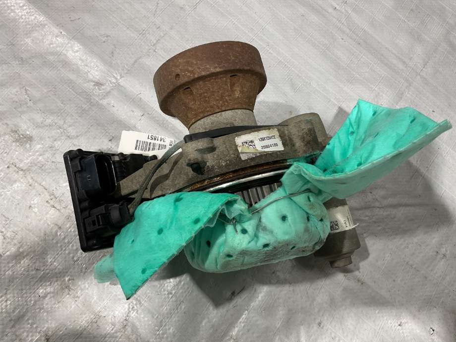 Mellomaksel viskosekobling til VW Caddy 2015-2020 (Type III, Fase 3)  (VOLKSWAGEN|0CQ 525 554 G|)
