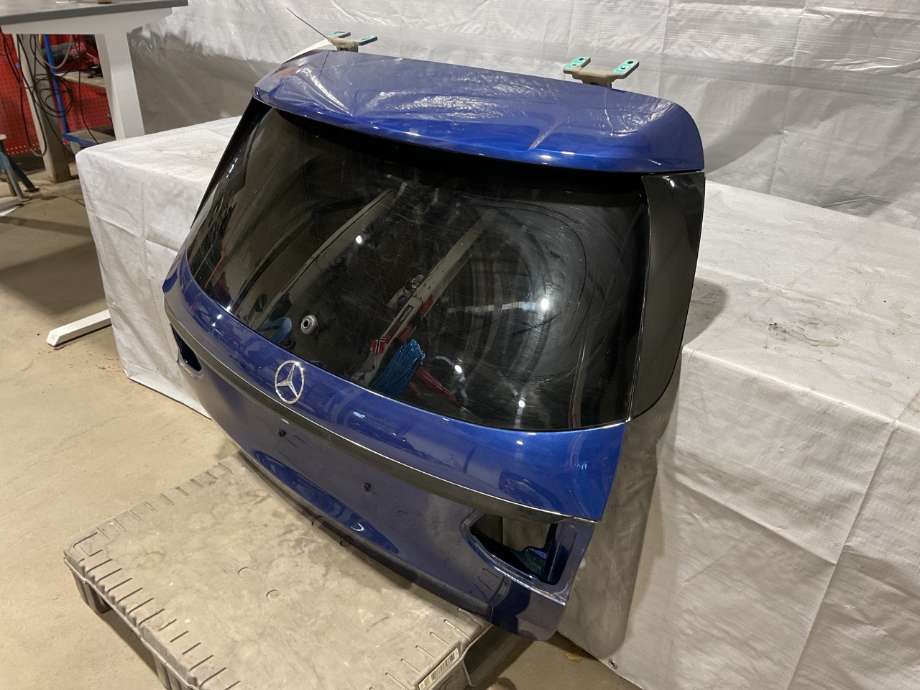Bakluke til Mercedes C-Klasse 2018-2021 (Fase 2) (W205) (W205) (MERCEDES|A 205 740 40 00|)