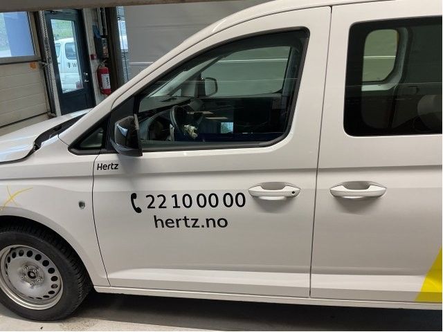 Dør venstre foran til VW Caddy, 2020-->> (Type IV)  (VOLKSWAGEN CADDY KORT VAREBIL|2K7 831 055 M)
