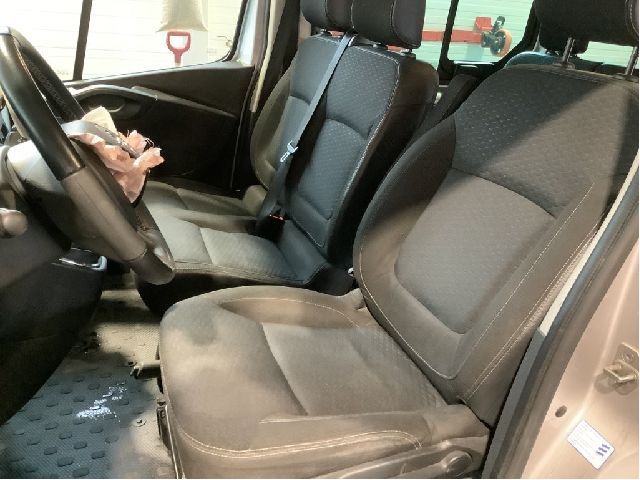 Sete foran høyre til Opel Vivaro B, 2014-2019  (OPEL|)