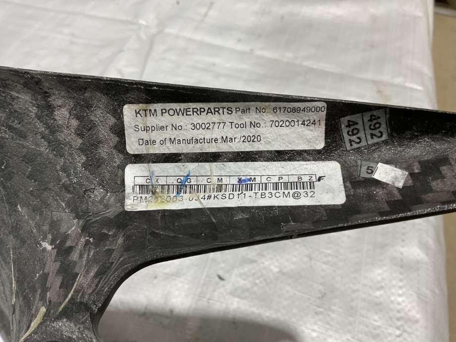 Diverse deler til MC KTM Øvrige 0-->> (KTM KTM 1290 Super Duke KTM Su|61708049000EBA|)