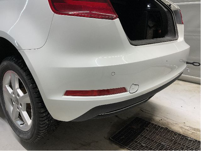 Støtfanger bak til Audi A3, 2012-2016 (Type III, Fase 1)  (AUDI|8V4 807 067 G)