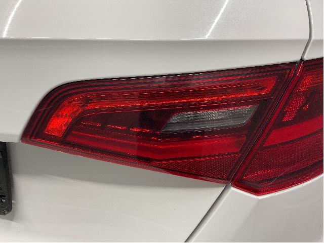 Baklykt høyre indre til Audi A3, 2012-2016 (Type III, Fase 1)  (AUDI|8V4 945 094 A)