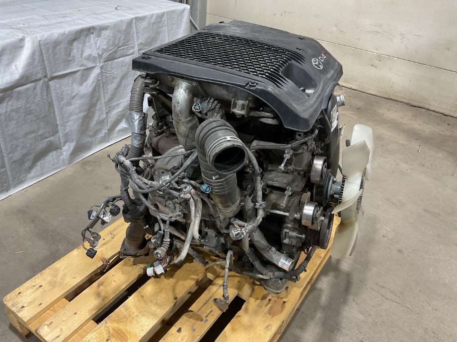 Motor diesel til Toyota Hilux 2006-2011  (TOYOTA|1900030770|2.5 D-4D 2KD-FTV|----------)
