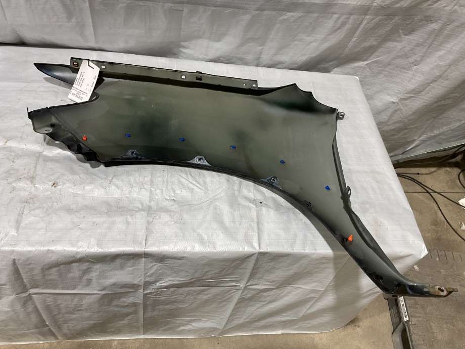 Skjerm høyre foran til Toyota Hilux 2006-2011  (TOYOTA|538110K110|)