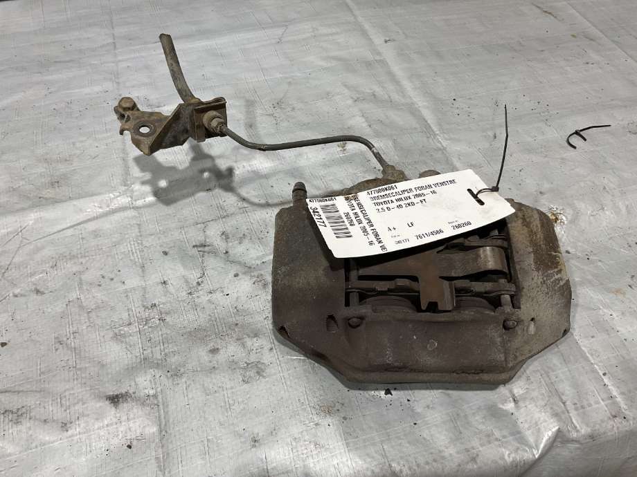 Bremsecaliper venstre foran til Toyota Hilux 2006-2011 (TOYOTA|477500K061|)
