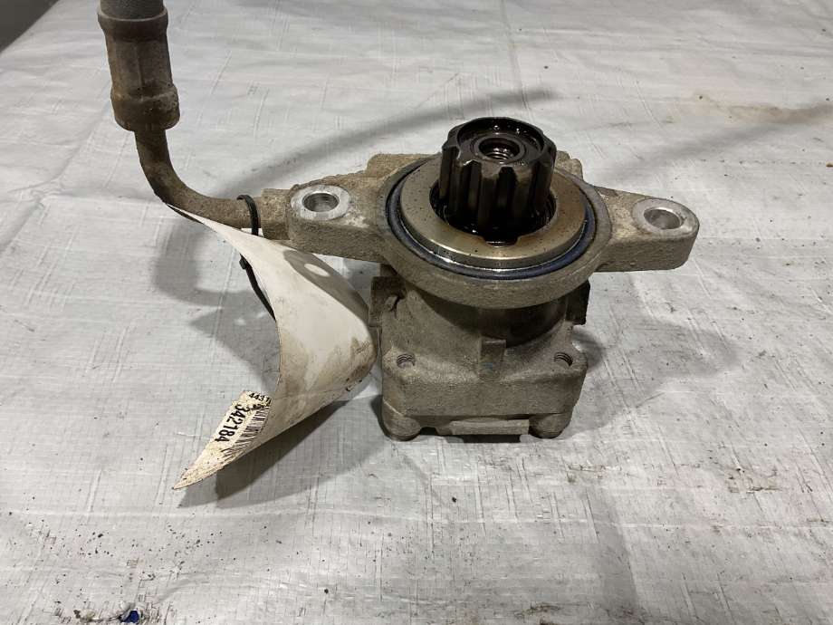 Servo pumpe mekanisk til Toyota Hilux 2006-2011  (TOYOTA|443100K040|)