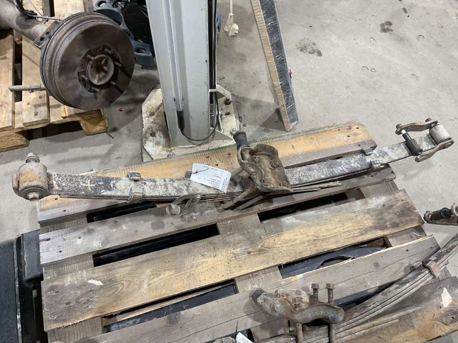 Fjær bak bladfjær til Toyota Hilux, 2006-2011 (TOYOTA|482100K350)