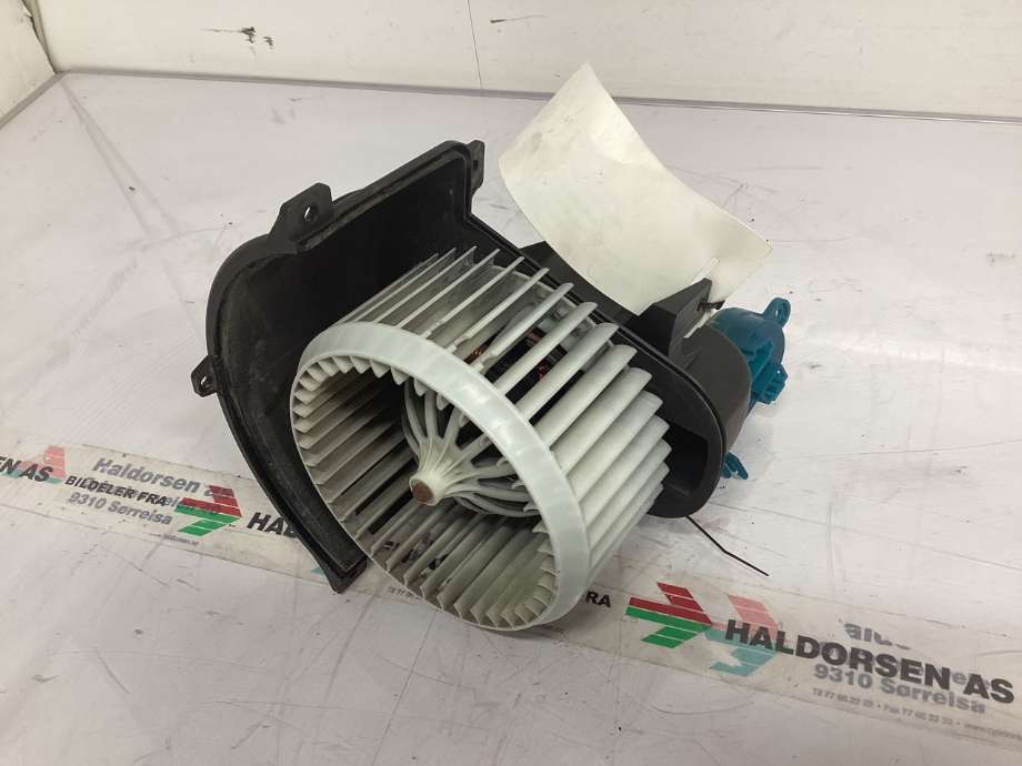 Varmeapparat motor til VW Amarok 2010-2016 (Type I, Fase 1)  (VOLKSWAGEN|2H1 820 021 C|7L0 907 511 AQ|)
