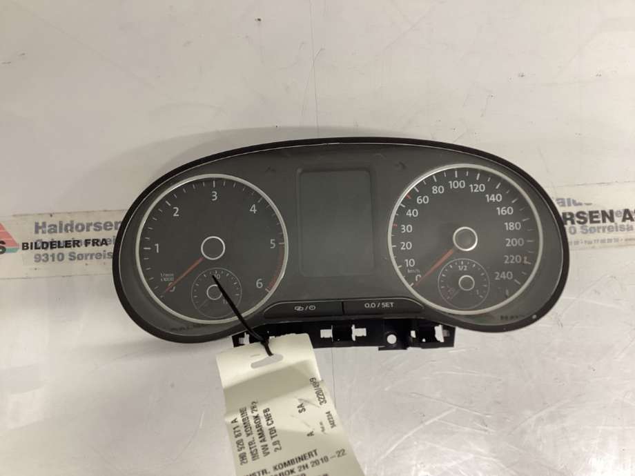 Instrumentpanel til VW Amarok 2010-2016 (Type I, Fase 1)  (VOLKSWAGEN|2H0 920 871 A|)
