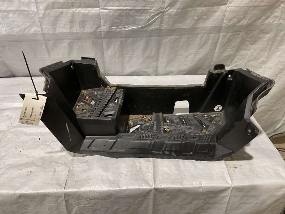 MC, Kåpe, høyre til ATV ATV diverse merker, 0-->> (POLARIS SPORTSMAN 6X6|)