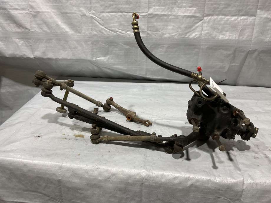 Tannstang til Mercedes 124 1986-1995 (W124) (W124) (MERCEDES|A 124 460 65 01|)