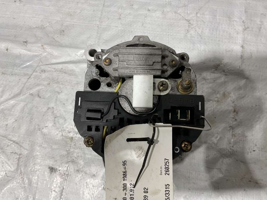 Dynamo til Mercedes 124 1986-1995 (W124) (W124) (MERCEDES||A 006 154 89 02)
