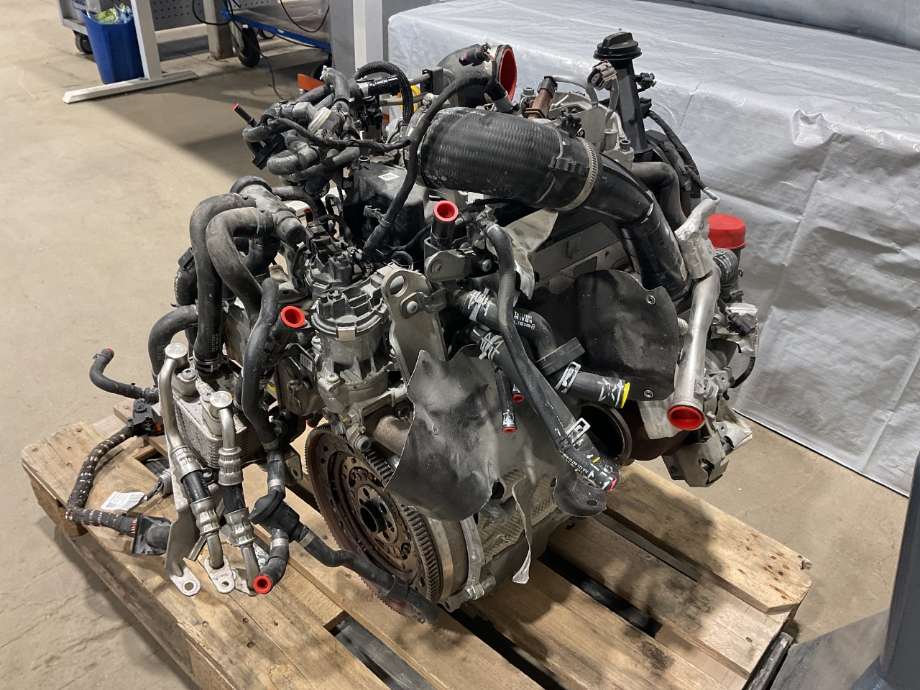 Motor diesel til VW Transporter / Caravelle 2019-->> (T6.1) (T6.1) (VOLKSWAGEN|04L 100 039 C|2.0 TDI DNAA|)