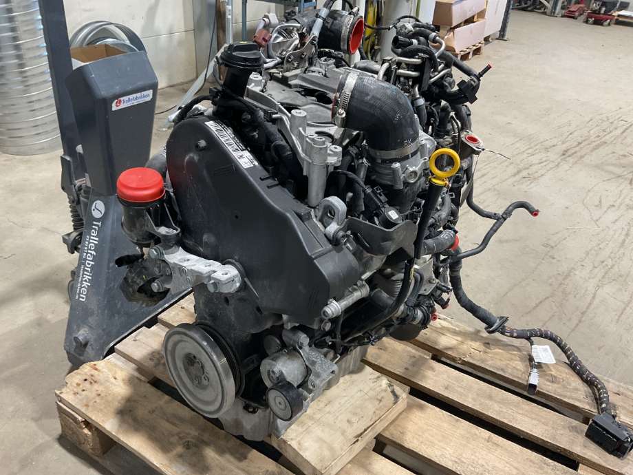 Motor diesel til VW Transporter / Caravelle 2019-->> (T6.1) (T6.1) (VOLKSWAGEN|04L 100 039 C|2.0 TDI DNAA|)