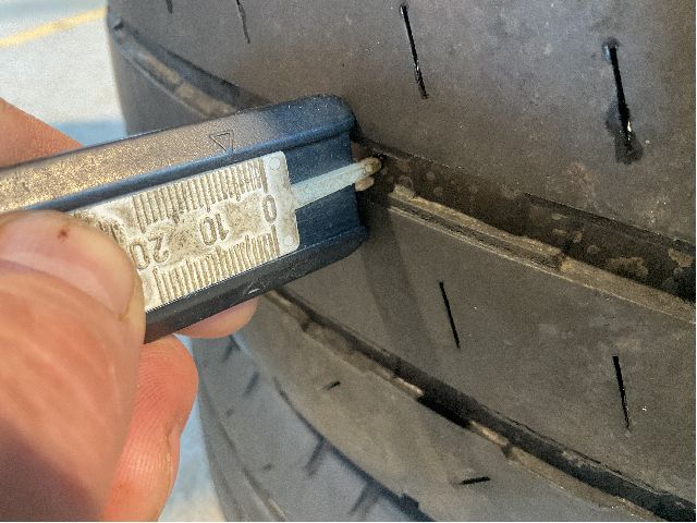 Hjulsett aluminium sommer til Peugeot Expert 2016-->> (Type III)  (PEUGEOT||215/65R16C 109/107T|5X108 ET39 NAV65)
