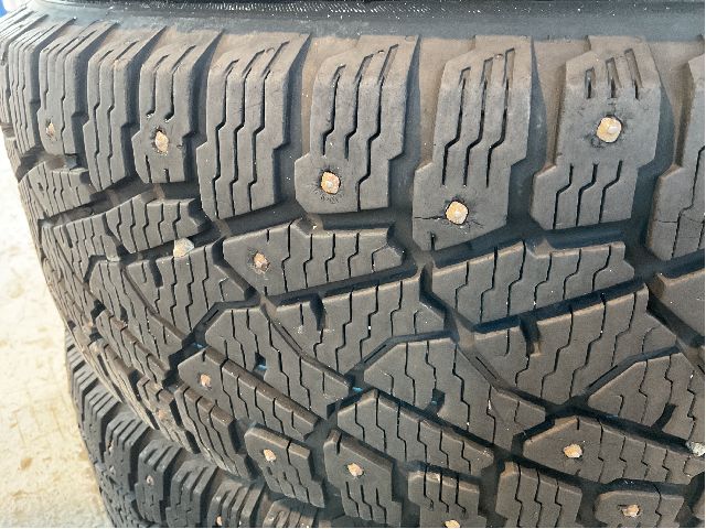 Hjulsett aluminium vinter til Peugeot Expert 2016-->> (Type III)  (PEUGEOT|UKE 17 ÅR 2021|215/65R16C 109/107R|5X108 ET 40 NAV 65)