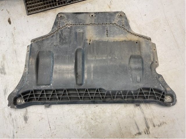 Motorplate under motor til Škoda Octavia 2013-2016 (Type III, Fase 1) (SKODA|5Q0 825 902 B|)